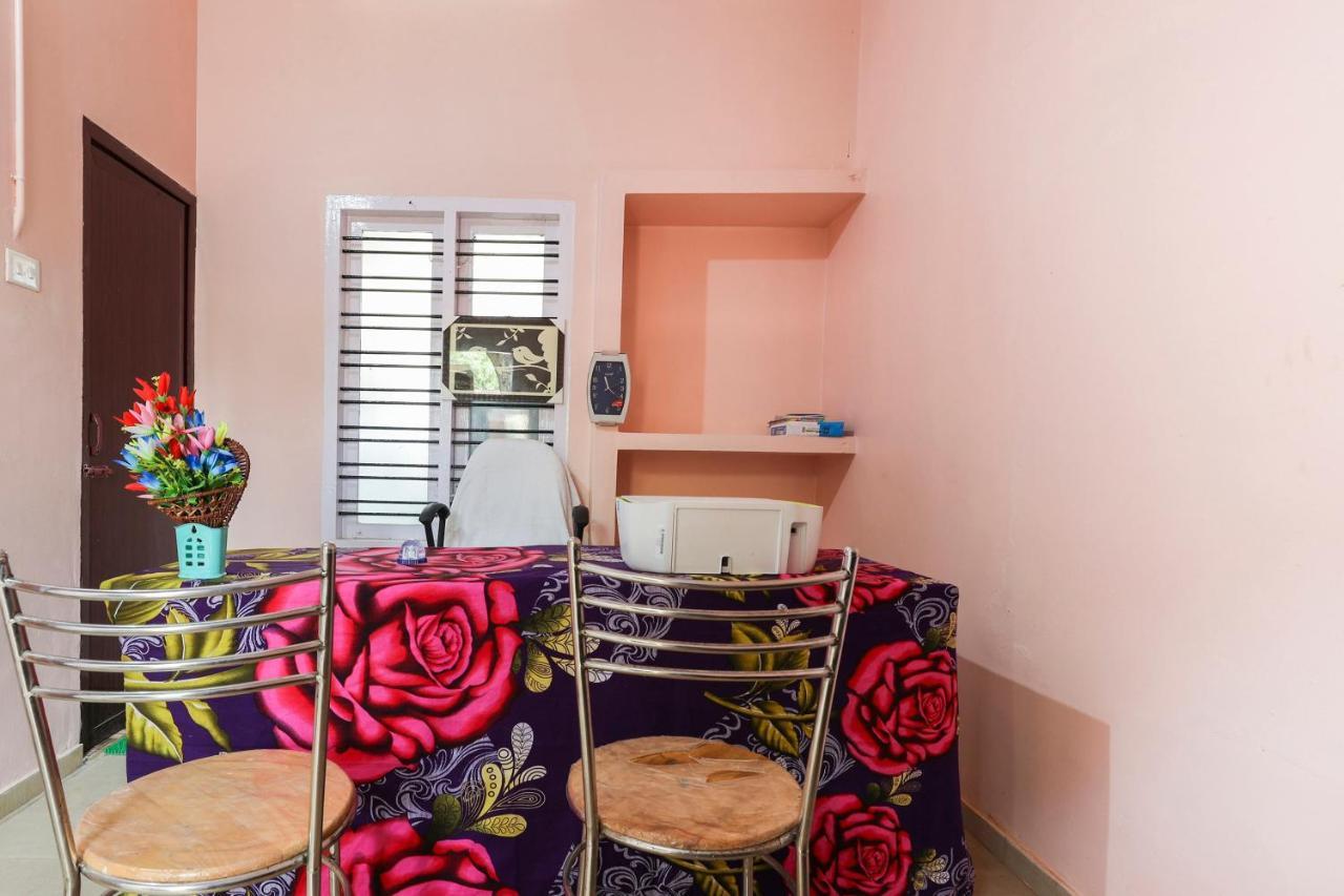 Spot On 68111 Jeena Motels Kollam Kültér fotó
